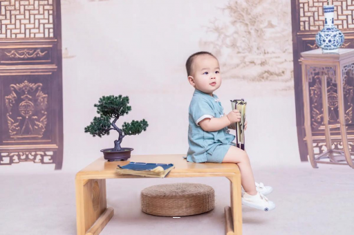漳浦四个月宝宝可以坐着吗